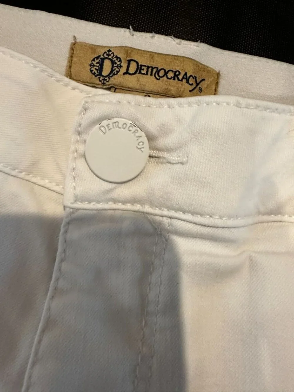 Democracy Shorts Women's 8 Bermuda Ab Solution White Stretch Denim - Picture 5 of 9